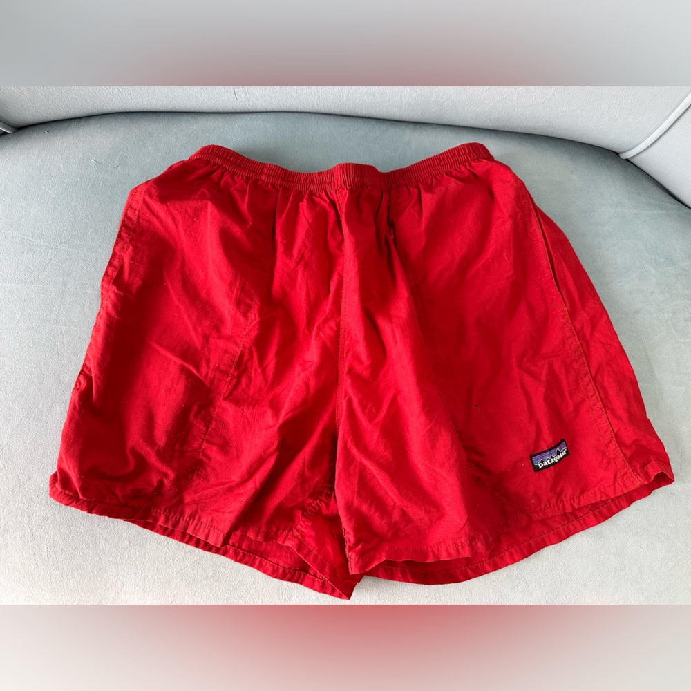 Patagonia Men’s Baggies 5”, Size M, Red